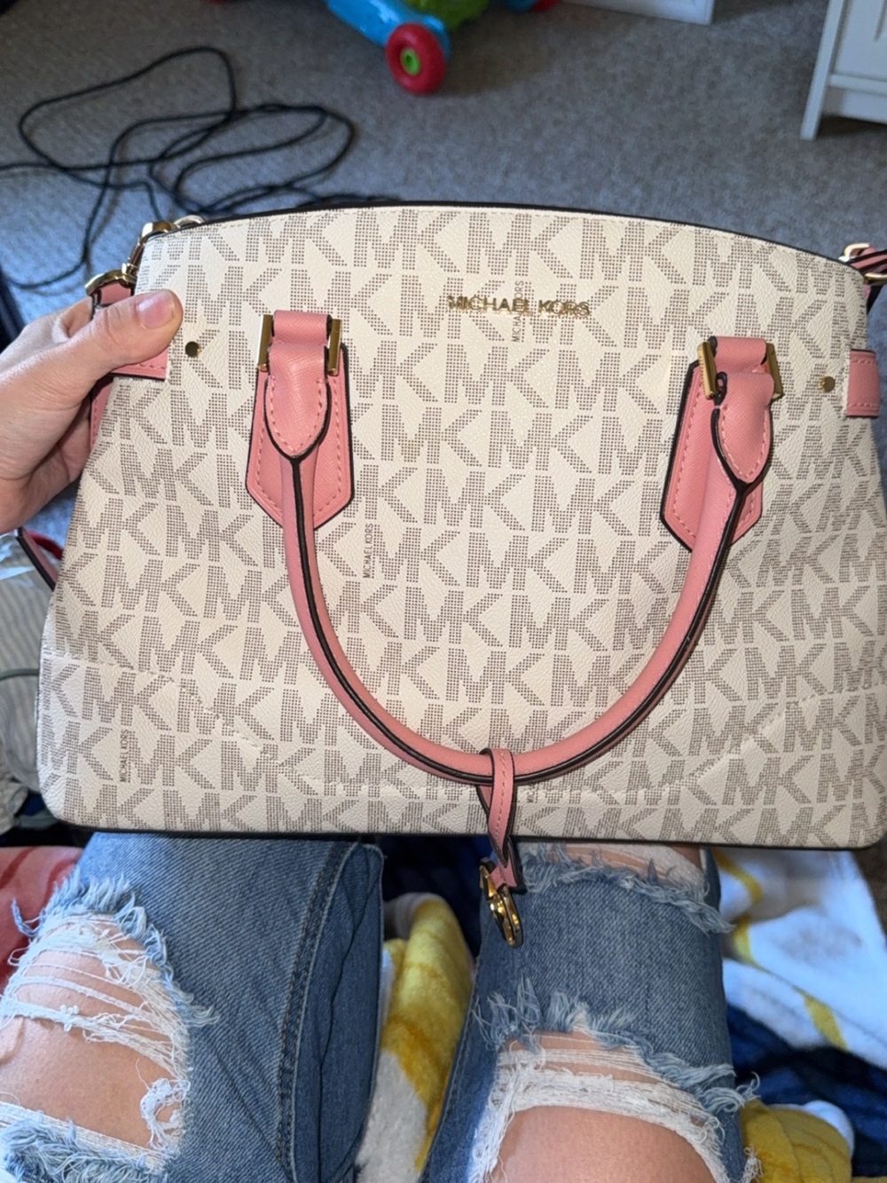 Michael Kors Signature MK Satchel in Pink and Vanilla